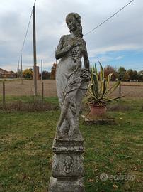 statua in pietra