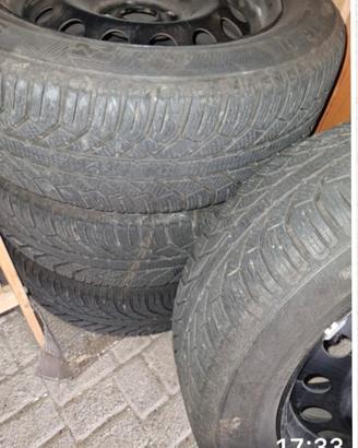 Gomme usate  ( Ford Ecosport)  con cerchi