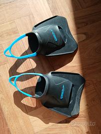 pinne nuoto speedo