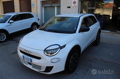 FIAT 600 Hybrid 100 CV DCT MHEV La Prima