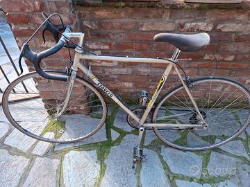 bicicletta da corsa Cravero 