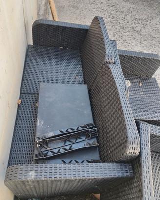 Divano da giardino effetto rattan