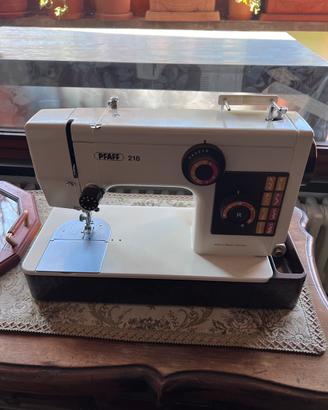 Macchina da cucire PFAFF 218