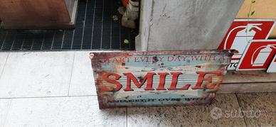 Riproduzione targa smaltata Smile Get it over with