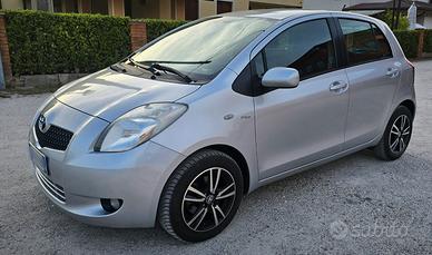 Toyota Yaris 1.3 5 porte Sol - AUTOMATICA