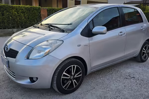 Toyota Yaris 1.3 5 porte Sol - AUTOMATICA
