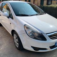 Opel corsa 1.2 gpl 2010