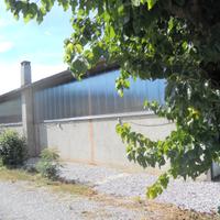 Capannone a rizzolo di reana del rojale udine