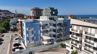 2 LOCALI A GROTTAMMARE