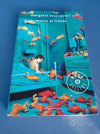 Venuto al mondo. Best Sellers.