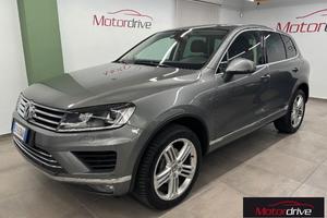 VOLKSWAGEN - Touareg - 3.0 TDI 204 CV tip. BlueM.