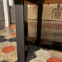 Gambe in ferro per tavolo