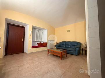 MONOLOCALE A ROMA