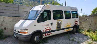 Minibus Master 15 posti