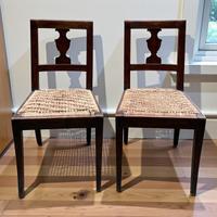 Coppia di sedie d’epoca in legno lavorato
