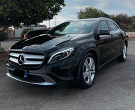 Mercedes benz GLA 200 Premium