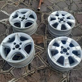 4 cerchi in lega da 15’’ per Opel Corsa