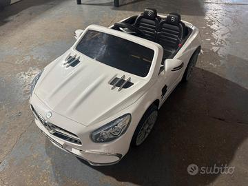 Mercedes elettrica per bambini