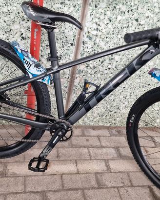mtb trek xcaliber 8
