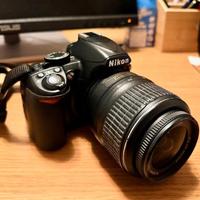 Nikon digital camera  D3100 con ottica Nikon 18-55