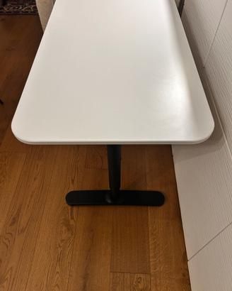 SCRIVANIA BEKANT IKEA