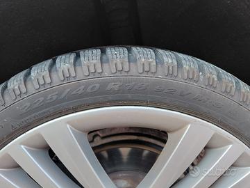 gomme 225 40 18  termiche pirelli