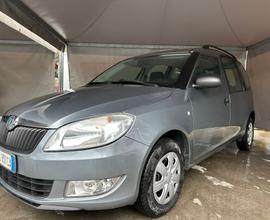 Skoda Roomster 1.2 12V 70CV Style