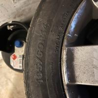 Cerchi in lega più gomme gia montate