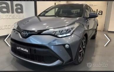 TOYOTA C-HR 1.8 Hybrid E-CVT Trend