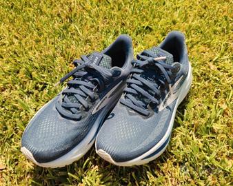 brooks gost 17 DNA loft