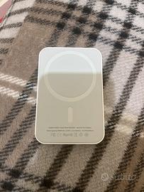 Power bank Apple