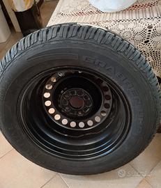 Ruota con cerchione, della General Tire,215/65/R16
