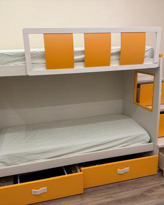 Letto a castello con materassi