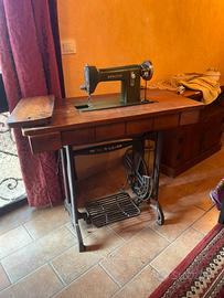 Macchina da Cucire Vintage Borlettu