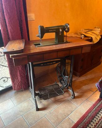 Macchina da Cucire Vintage Borlettu