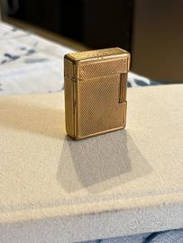 Accendino S.T.Dupont serie oro Bm293