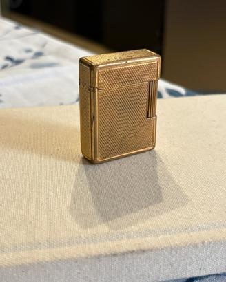 Accendino S.T.Dupont serie oro Bm293