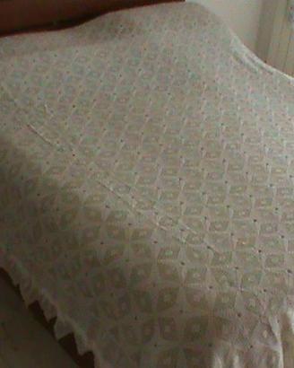 COPERTA ALL'UNCINETTO  PURO COTONE L.MATRIMONIALE