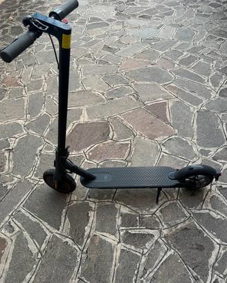 Xiaomi Mi Electric Scooter Pro 2