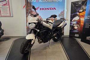 Triumph Street Triple 2011 ESAMINO PERMUTA - FINAN