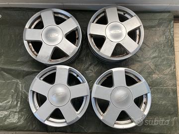Cerchi in lega Ford Fiesta 15 pollici
