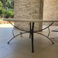 Tavolo rotondo in marmo per esterno