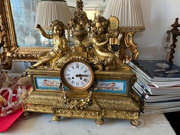 Orologio bronzo e porcellana