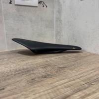 Sella Fizik Airone 00 Carbon