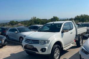 Mitsubishi L200 D.cab 2.5 di-d Intense Plus 178cv 