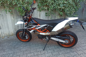 KTM 690 Smc r
