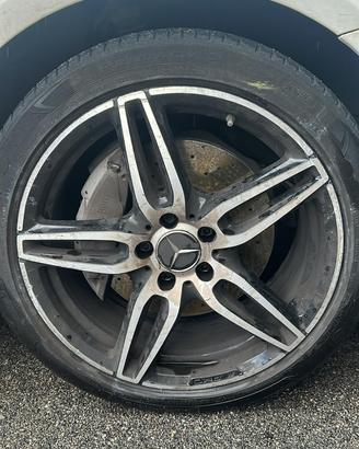 cerchio originale Mercedes AMG 19”