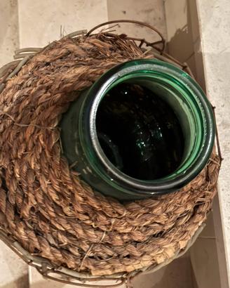 Damigiana con rivestimento tradizionale in paglia
