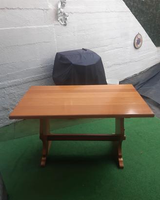 Tavolo in legno
