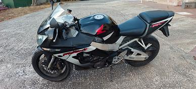 Honda CBR 900 RR Fireblade del 2000